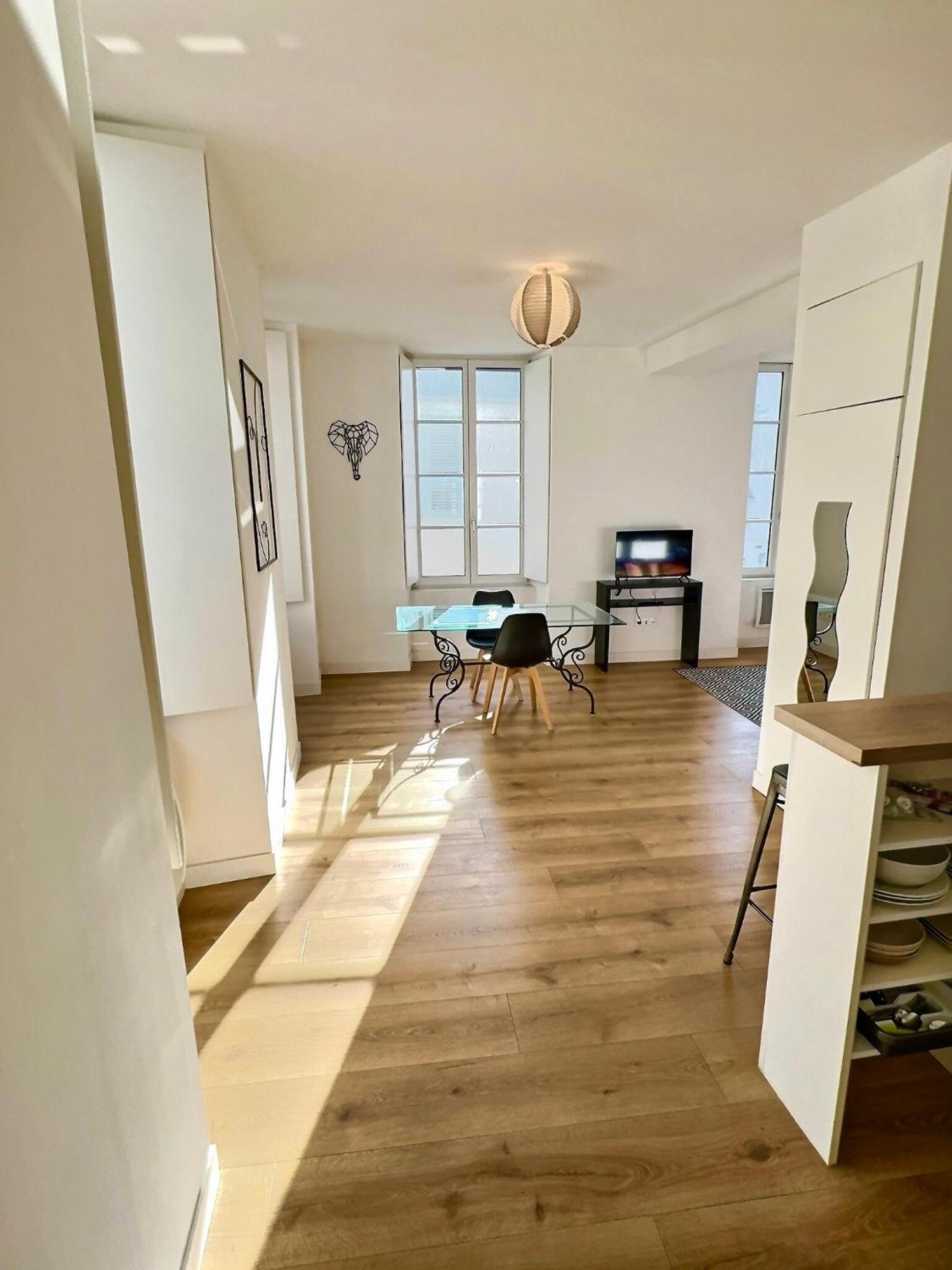 Wonderhost, Au Coeur Du Quartier Du Chateau Pau Zewnętrze zdjęcie